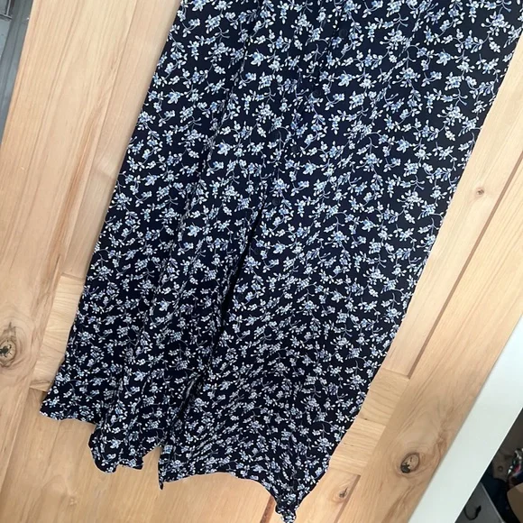 Floral midi blue dress, size 6 - Picture 2 of 3